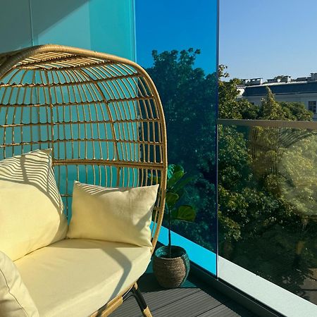 4Summer Kolobrzeg Apartamenty White Blue Sauna & Fitness & Parking 100 Metrow Do Pieknej Szerokiej Piaszczystej Plazy, Wspanialy Widok Z Duzego Tarasu! 100 Meter Zu Einem Schoenen Breiten Sandstrand, Herrliche Aussicht Von Einer Grossen Terrasse! ภายนอก รูปภาพ