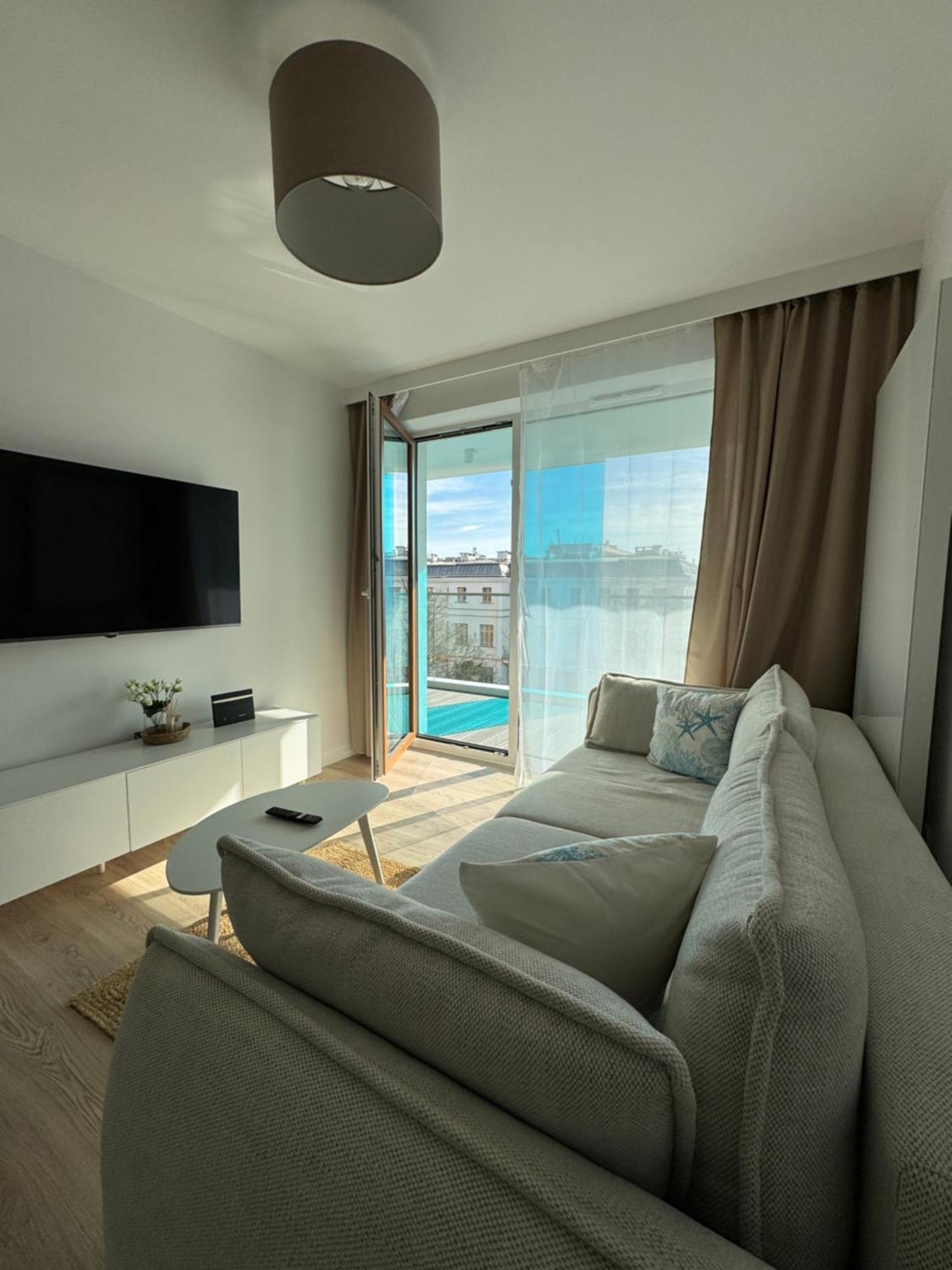 4Summer Kolobrzeg Apartamenty White Blue Sauna & Fitness & Parking 100 Metrow Do Pieknej Szerokiej Piaszczystej Plazy, Wspanialy Widok Z Duzego Tarasu! 100 Meter Zu Einem Schoenen Breiten Sandstrand, Herrliche Aussicht Von Einer Grossen Terrasse! ภายนอก รูปภาพ