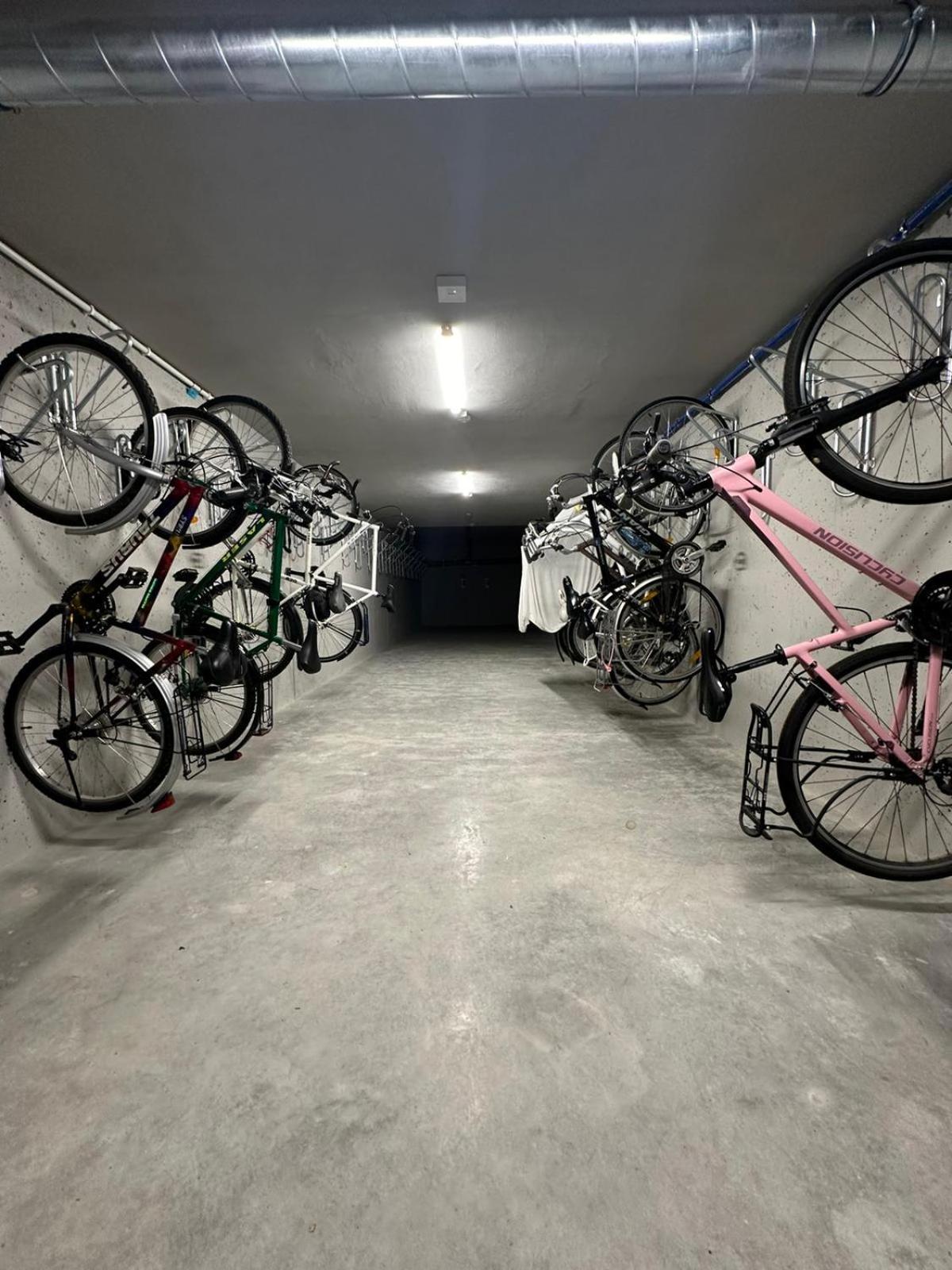 4Summer Kolobrzeg Apartamenty White Blue Sauna & Fitness & Parking 100 Metrow Do Pieknej Szerokiej Piaszczystej Plazy, Wspanialy Widok Z Duzego Tarasu! 100 Meter Zu Einem Schoenen Breiten Sandstrand, Herrliche Aussicht Von Einer Grossen Terrasse! ภายนอก รูปภาพ