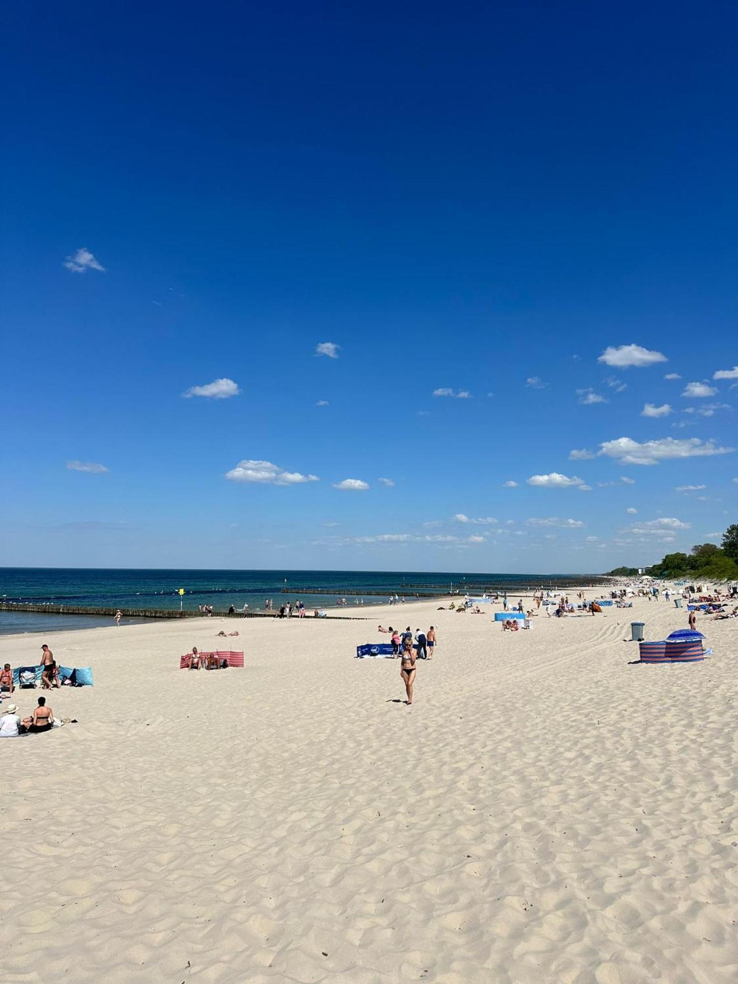 4Summer Kolobrzeg Apartamenty White Blue Sauna & Fitness & Parking 100 Metrow Do Pieknej Szerokiej Piaszczystej Plazy, Wspanialy Widok Z Duzego Tarasu! 100 Meter Zu Einem Schoenen Breiten Sandstrand, Herrliche Aussicht Von Einer Grossen Terrasse! ภายนอก รูปภาพ