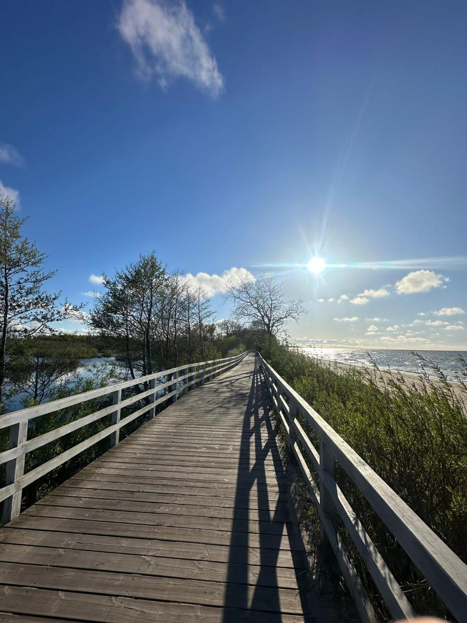 4Summer Kolobrzeg Apartamenty White Blue Sauna & Fitness & Parking 100 Metrow Do Pieknej Szerokiej Piaszczystej Plazy, Wspanialy Widok Z Duzego Tarasu! 100 Meter Zu Einem Schoenen Breiten Sandstrand, Herrliche Aussicht Von Einer Grossen Terrasse! ภายนอก รูปภาพ