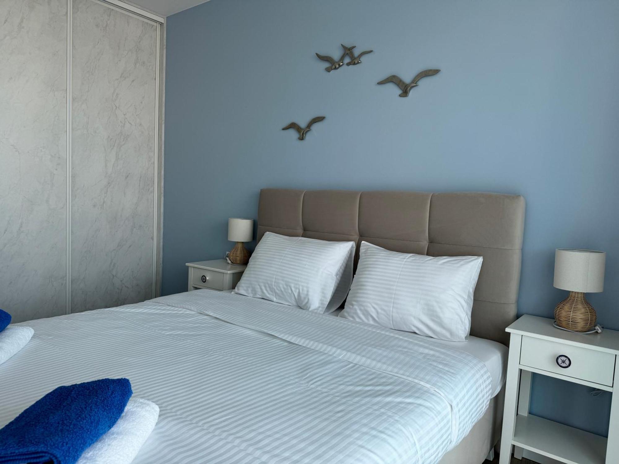 4Summer Kolobrzeg Apartamenty White Blue Sauna & Fitness & Parking 100 Metrow Do Pieknej Szerokiej Piaszczystej Plazy, Wspanialy Widok Z Duzego Tarasu! 100 Meter Zu Einem Schoenen Breiten Sandstrand, Herrliche Aussicht Von Einer Grossen Terrasse! ภายนอก รูปภาพ
