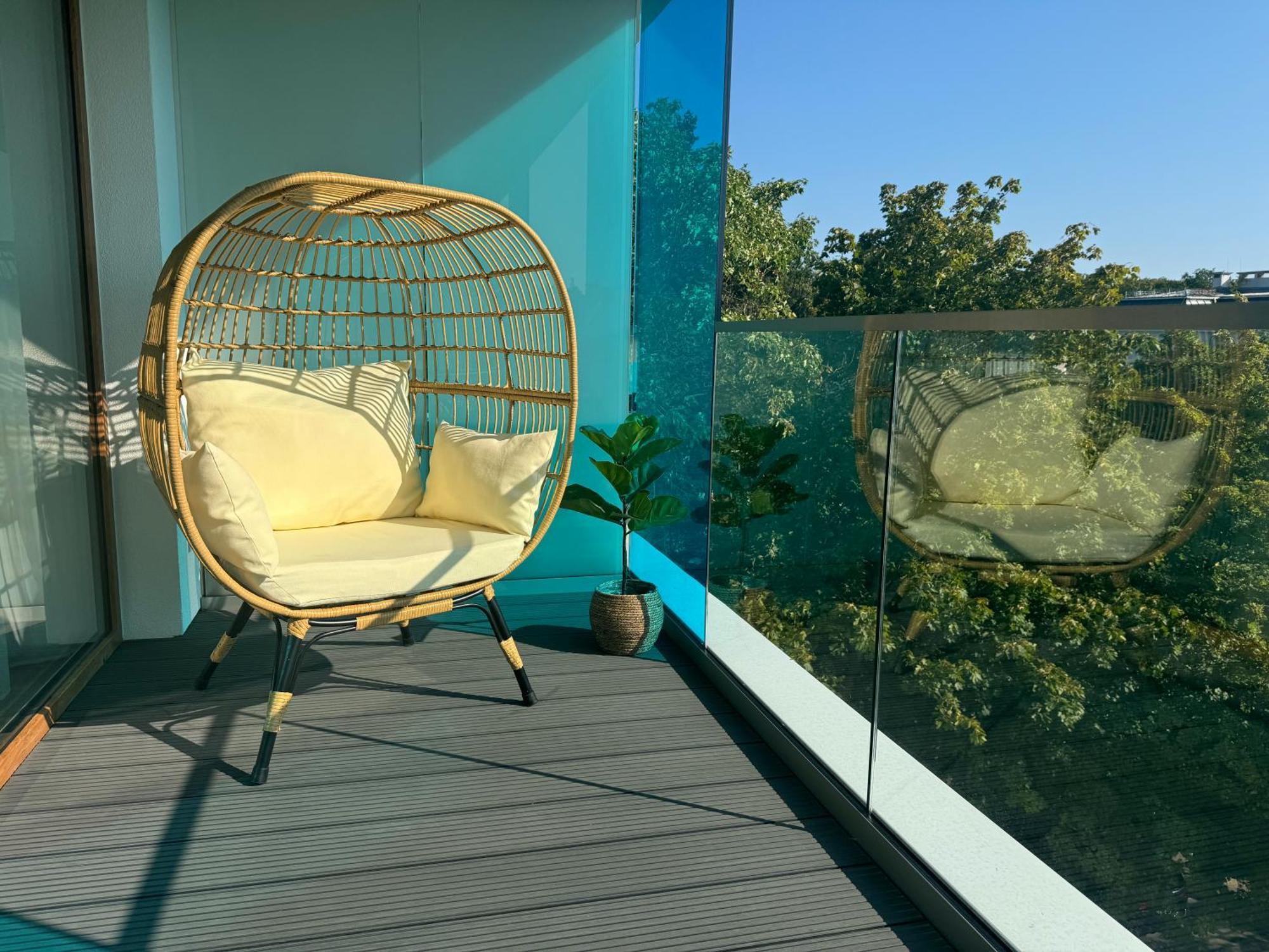 4Summer Kolobrzeg Apartamenty White Blue Sauna & Fitness & Parking 100 Metrow Do Pieknej Szerokiej Piaszczystej Plazy, Wspanialy Widok Z Duzego Tarasu! 100 Meter Zu Einem Schoenen Breiten Sandstrand, Herrliche Aussicht Von Einer Grossen Terrasse! ภายนอก รูปภาพ